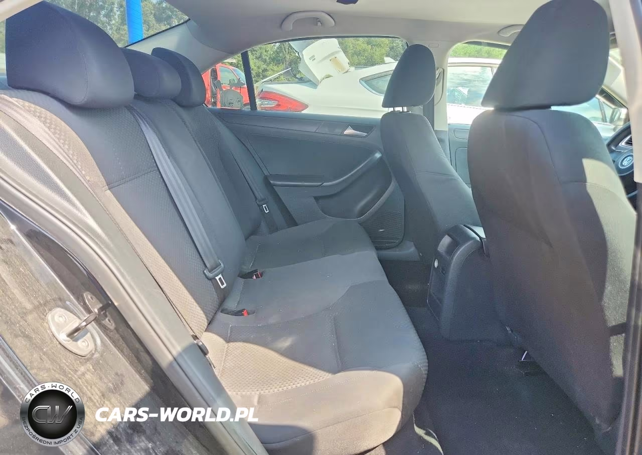 2014 Volkswagen Jetta Base VIN:3VW2K7AJ4EM440808 - 10
