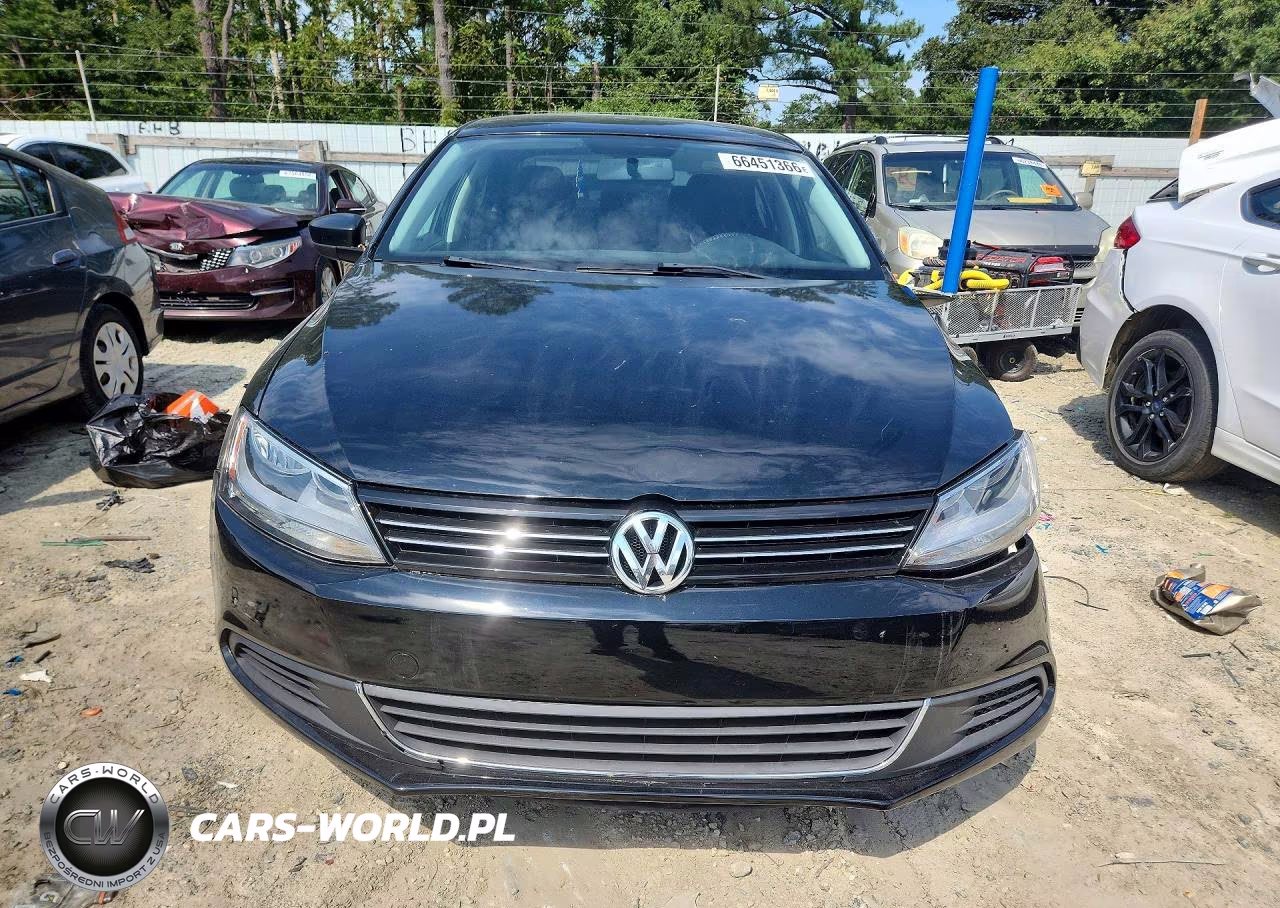 2014 Volkswagen Jetta Base VIN:3VW2K7AJ4EM440808 - 5