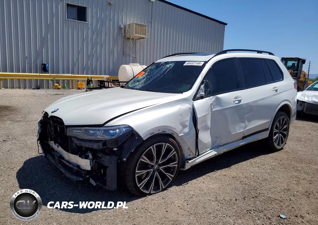 2022 BMW X7 M50I