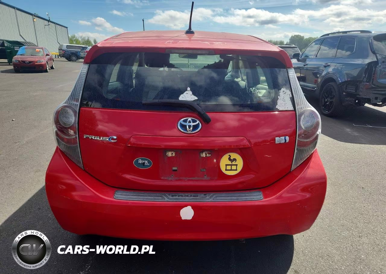 2012 Toyota Prius C Four VIN:JTDKDTB31C1017832 - 6