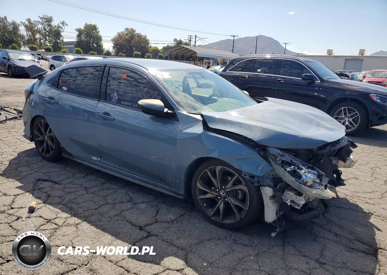 2018 Honda Civic Sport VIN:SHHFK7G47JU206696 - 4