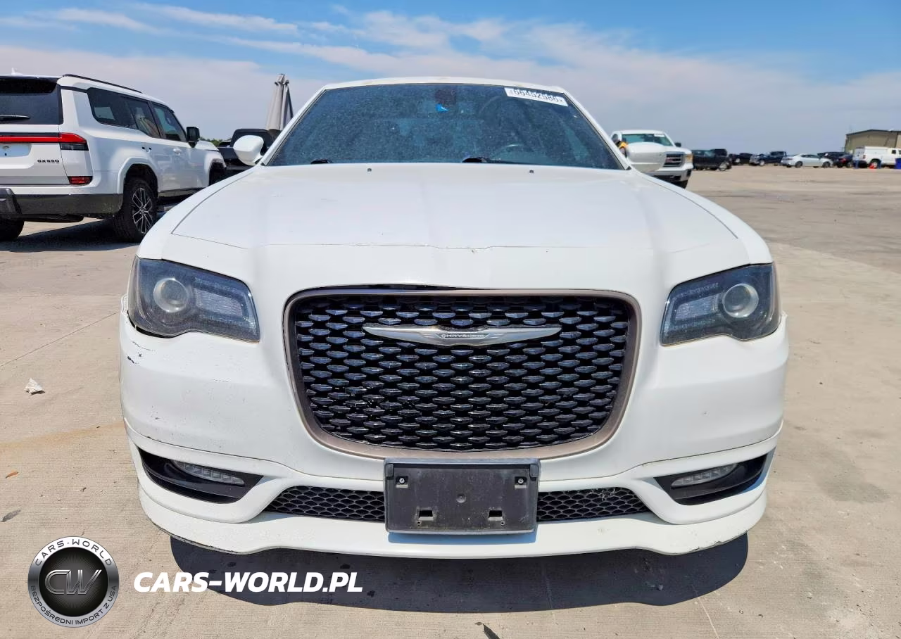 2017 Chrysler 300 S VIN:2C3CCABG8HH661579 - 5
