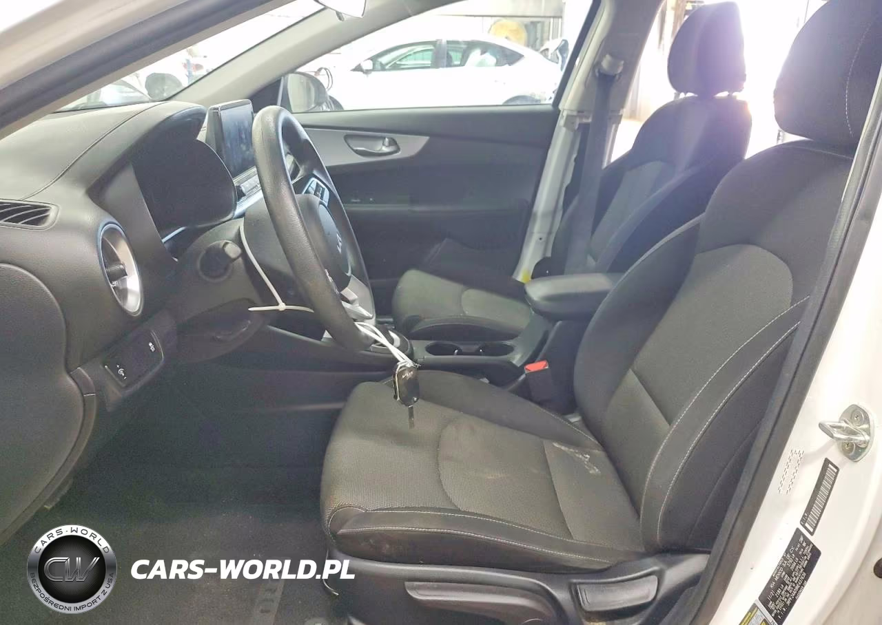 2022 Kia Forte Lxs VIN:3KPF24AD9NE437636 - 7