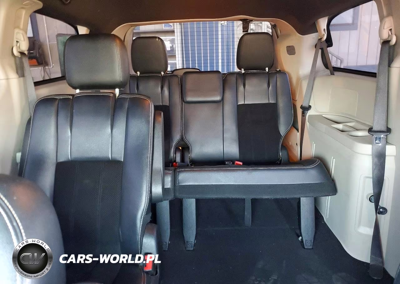 2017 Dodge Grand Caravan Sxt VIN:2C4RDGCG9HR852684 - 10
