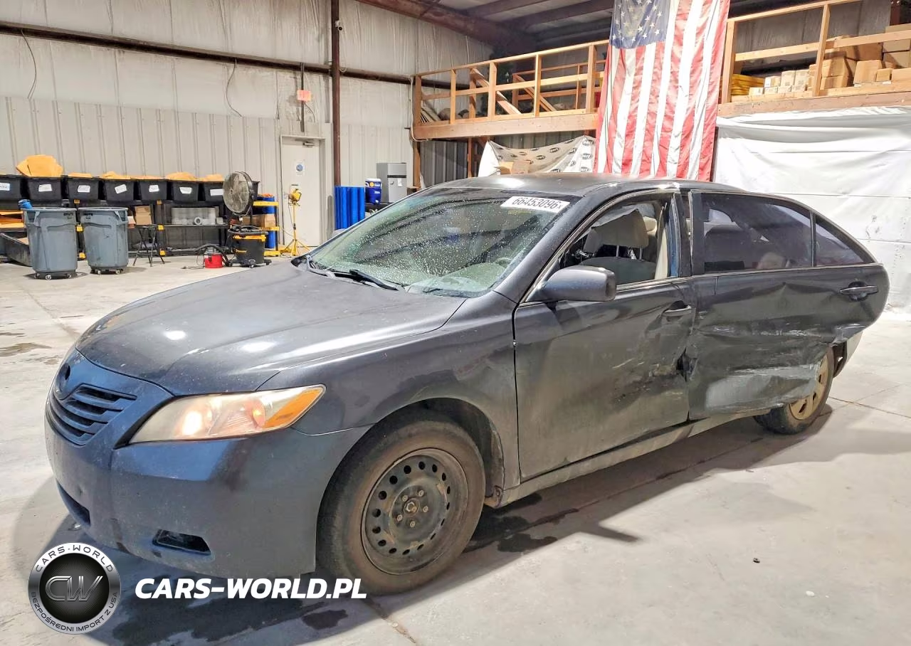 2009 Toyota Camry Le – zdjęcie 1 z 12