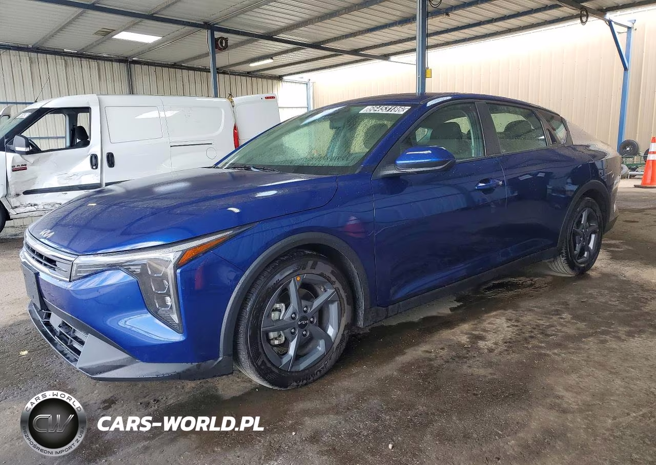 2026 Kia K4 Lxs – zdjęcie 1 z 12