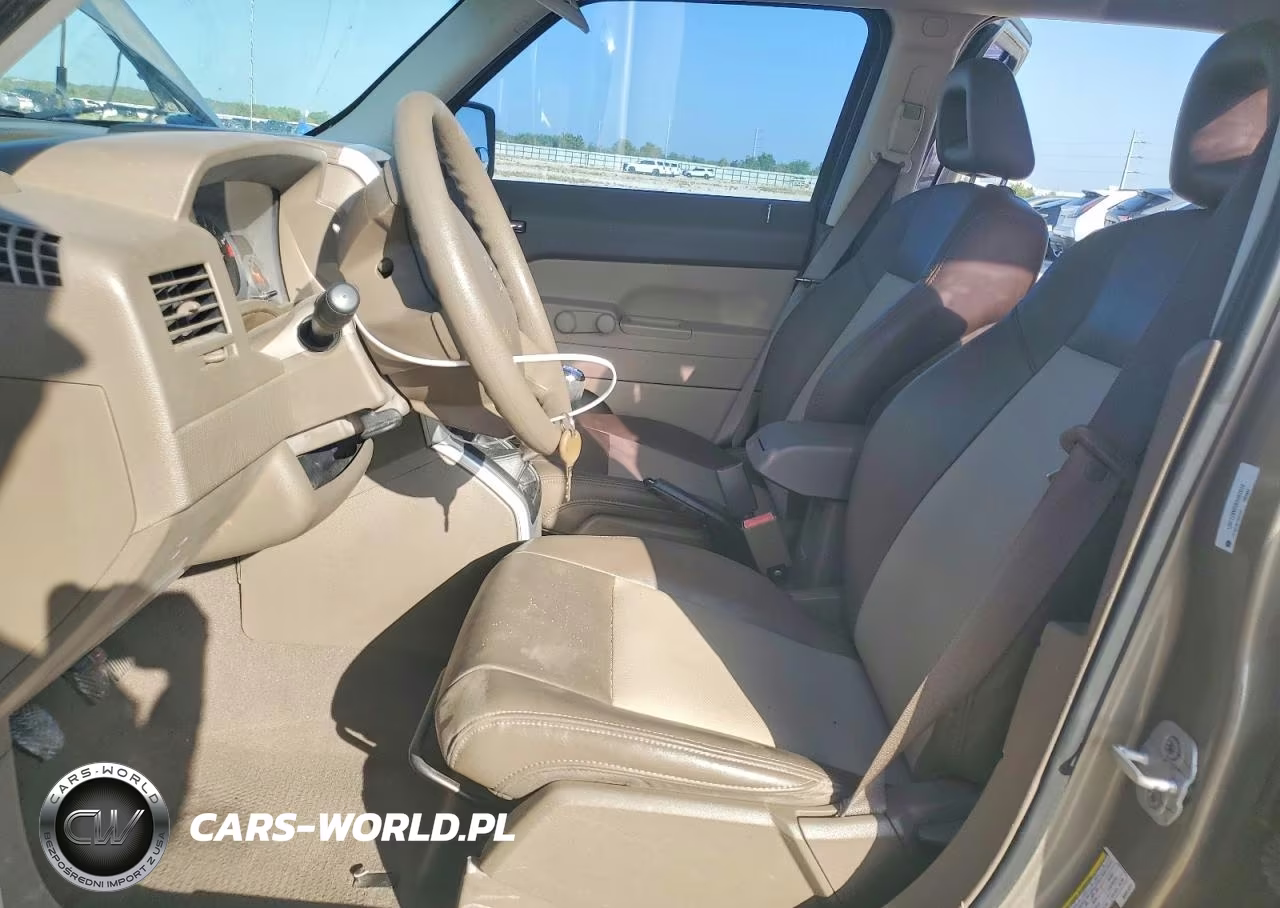 2008 Jeep Patriot Sport VIN:1J8FT28W58D551074 - 7