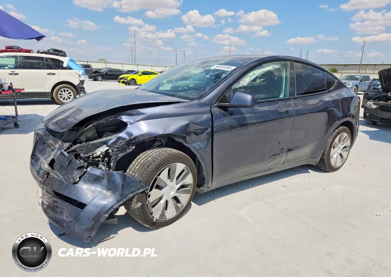 2024 Tesla Model Y – zdjęcie 1 z 12