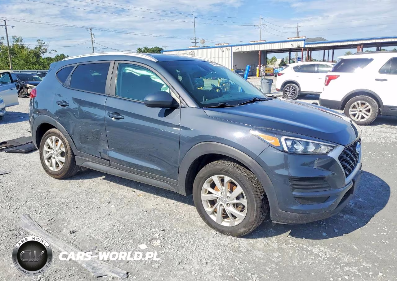 2019 Hyundai Tucson Value VIN:KM8J3CA40KU074167 - 4