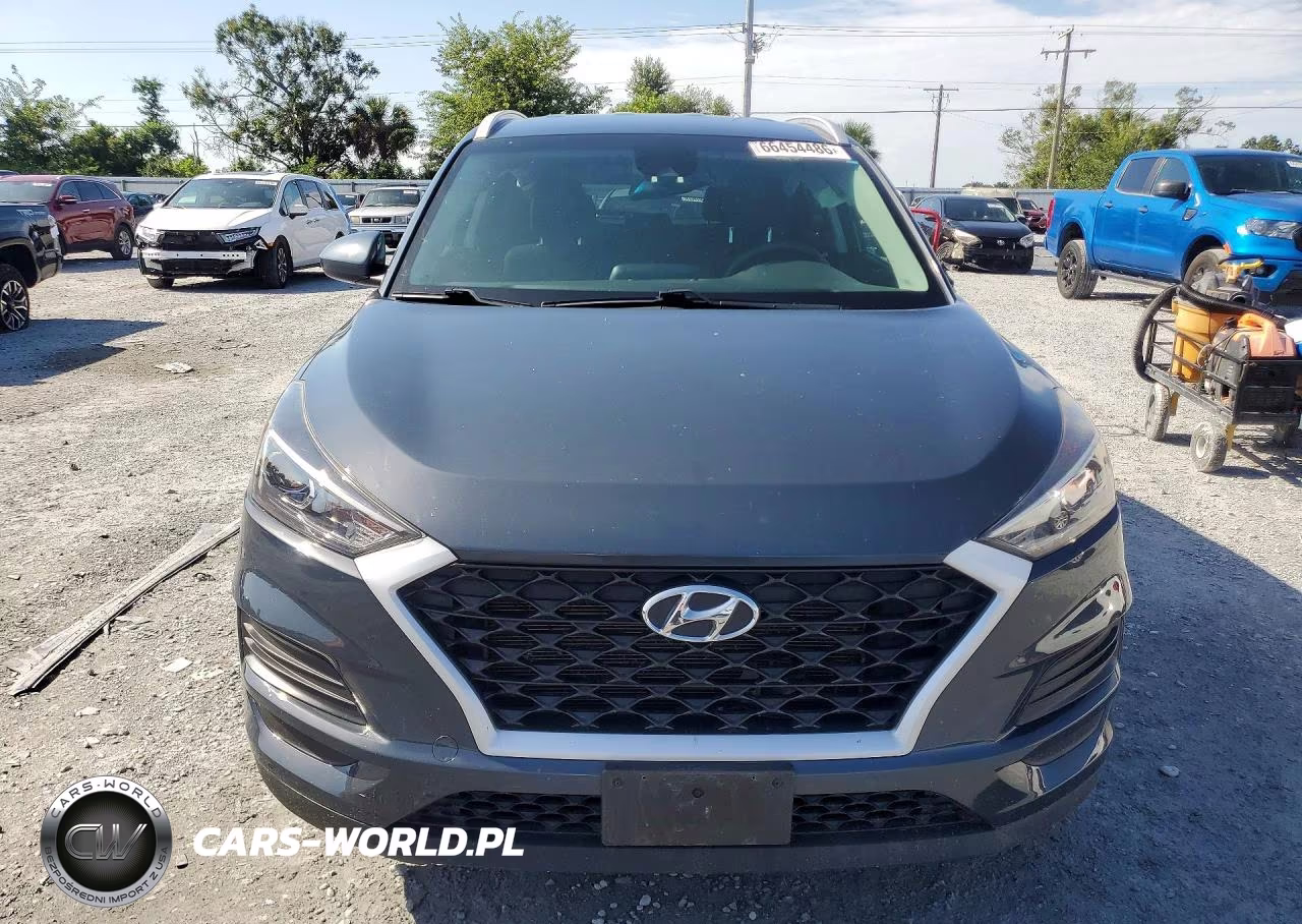 2019 Hyundai Tucson Value VIN:KM8J3CA40KU074167 - 5