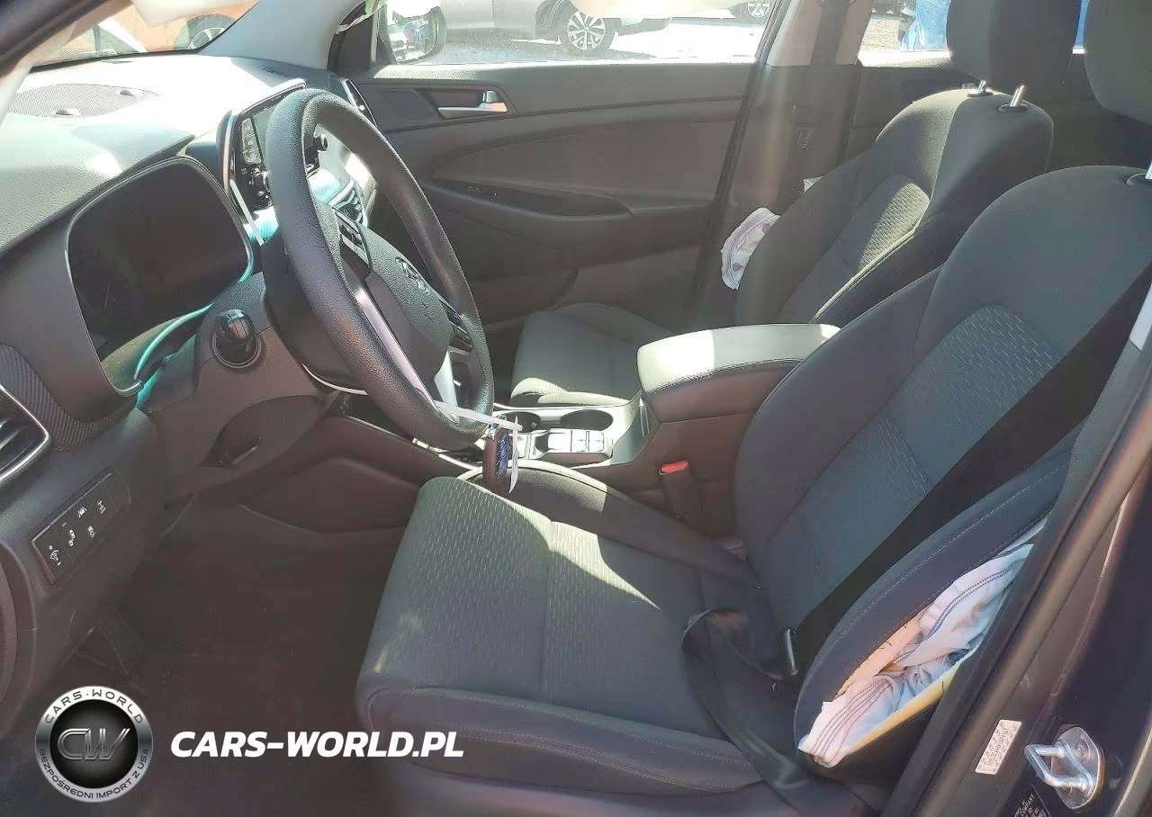 2019 Hyundai Tucson Value VIN:KM8J3CA40KU074167 - 7