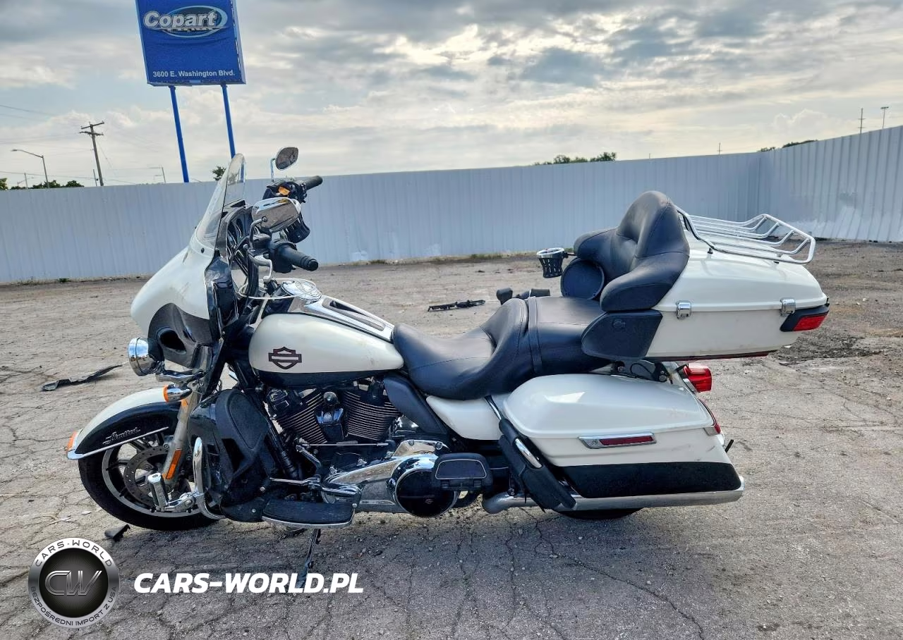 2018 Harley-Davidson Flhtk Ultra Limited VIN:1HD1KED11JB672006 - 3