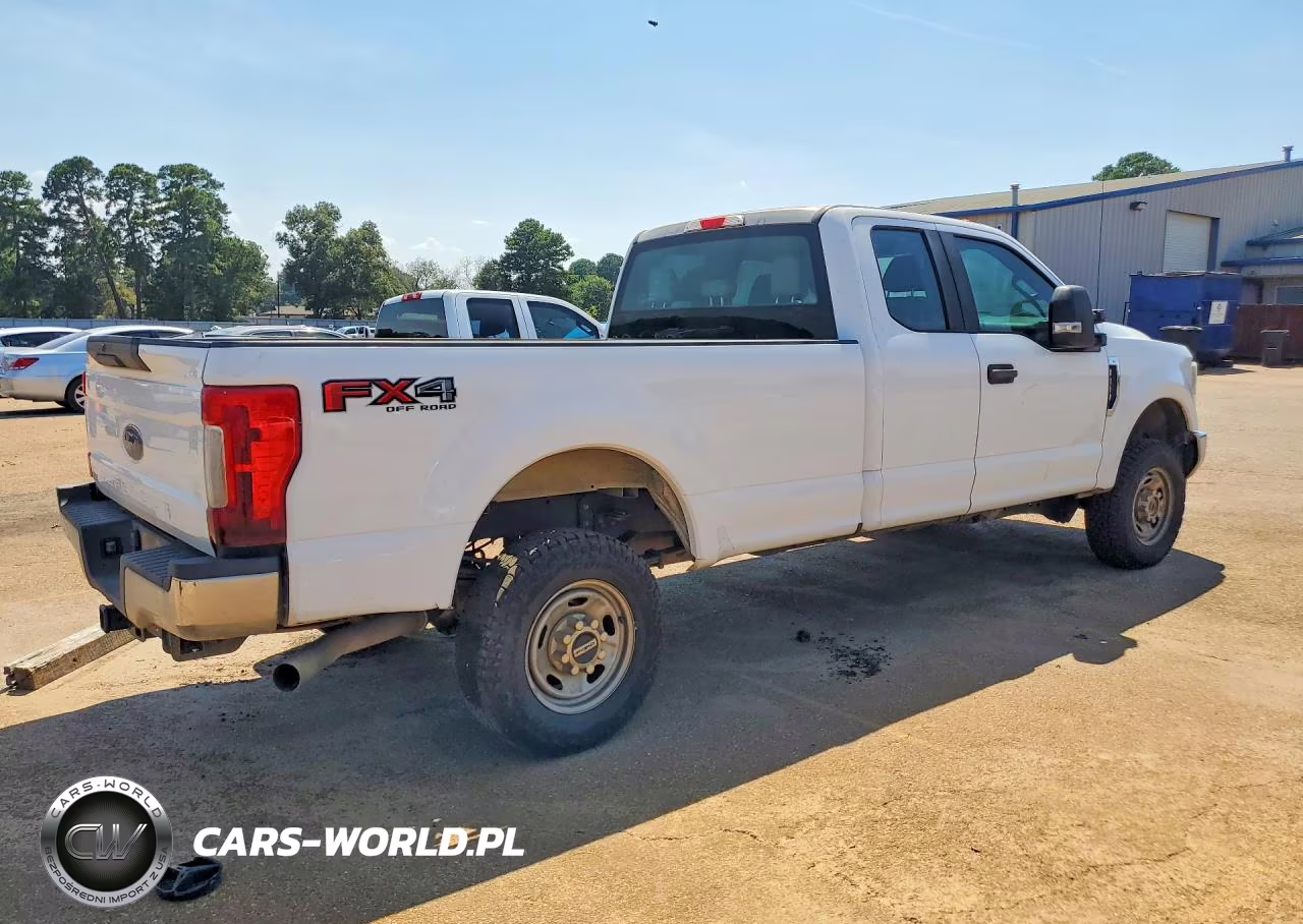2019 Ford F250 Super Duty VIN:1FT7X2B6XKEE50820 - 3