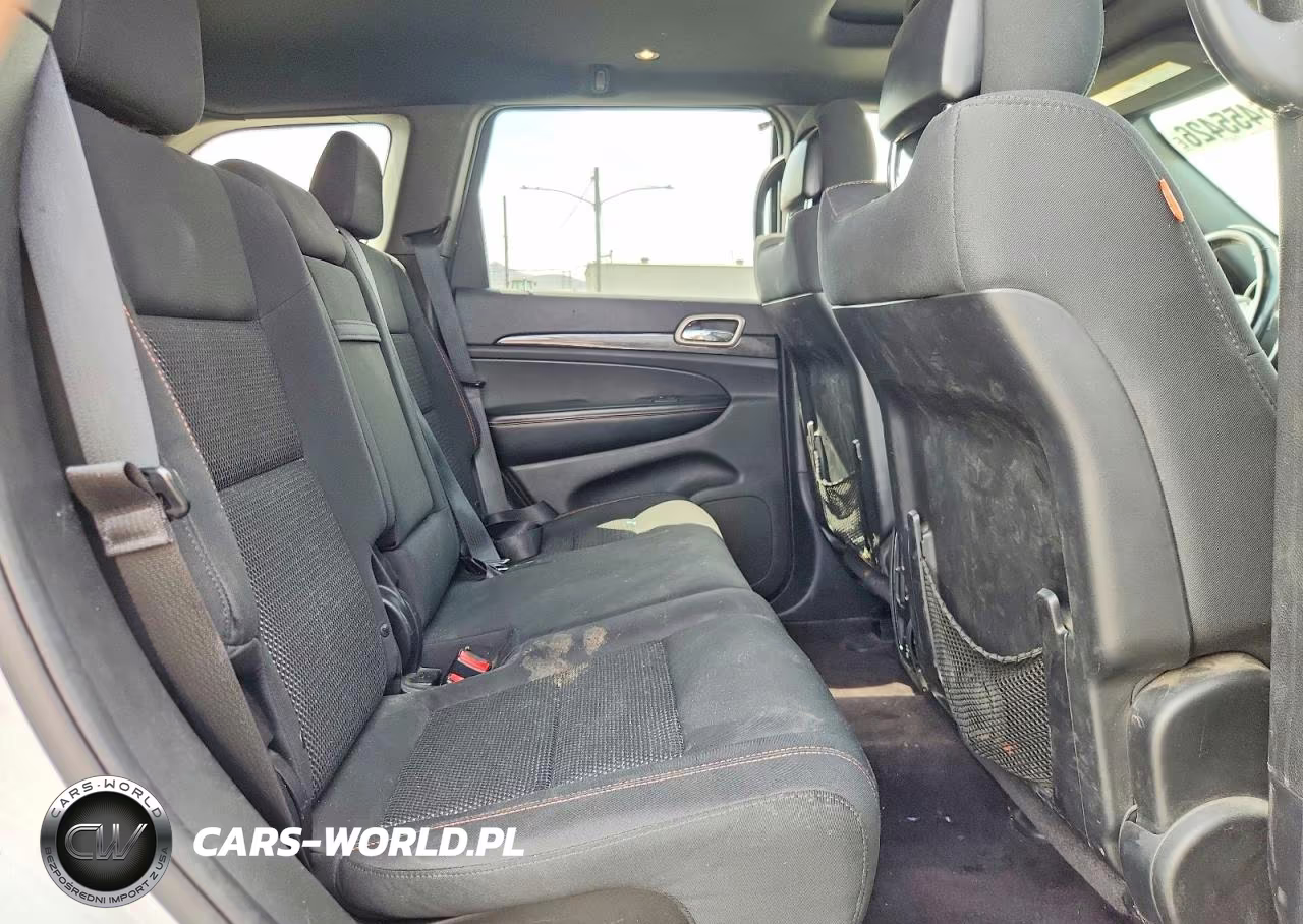 2016 Jeep Grand Cherokee Laredo VIN:1C4RJFAG4GC337492 - 11