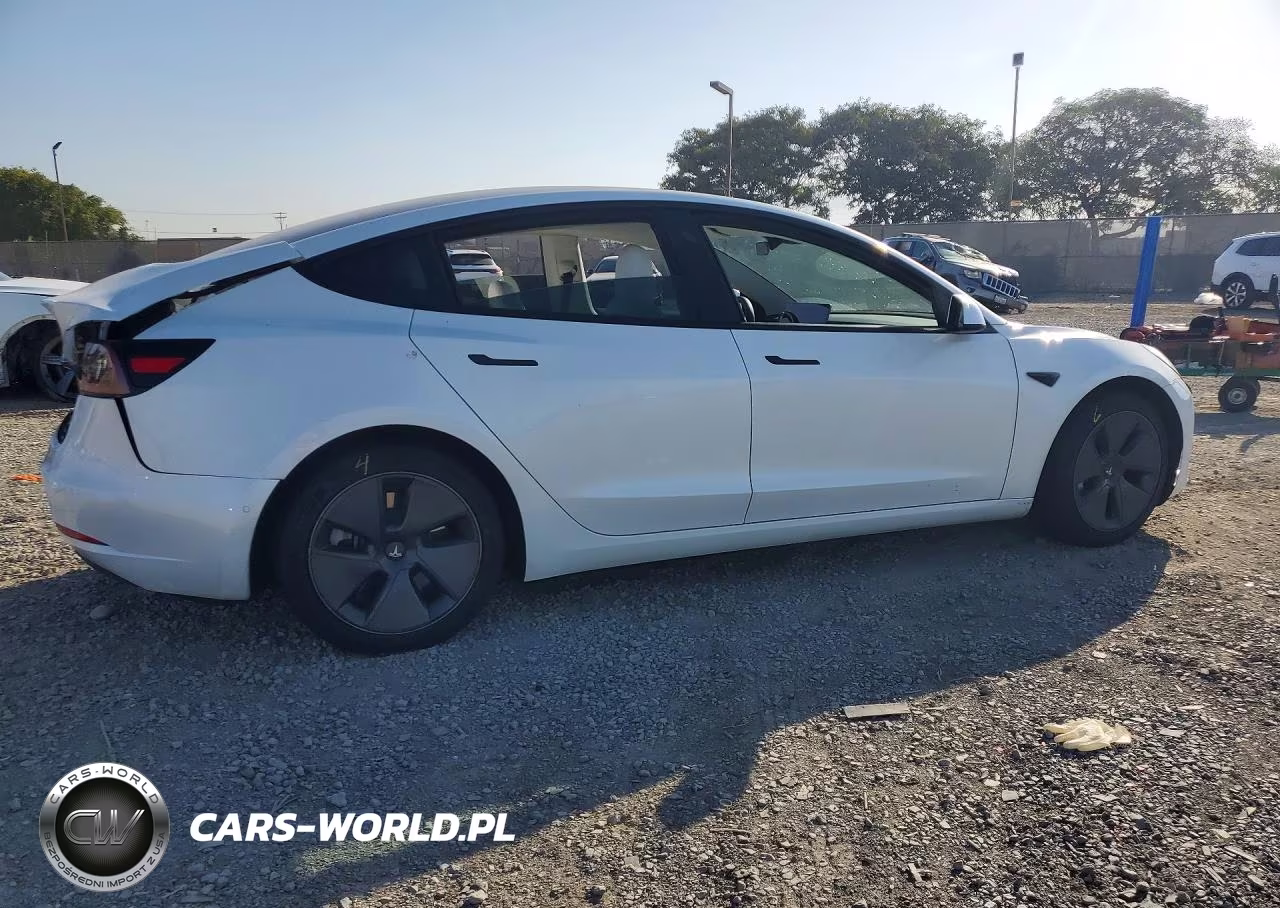 2022 Tesla Model 3 VIN:5YJ3E1EA9NF357661 - 3