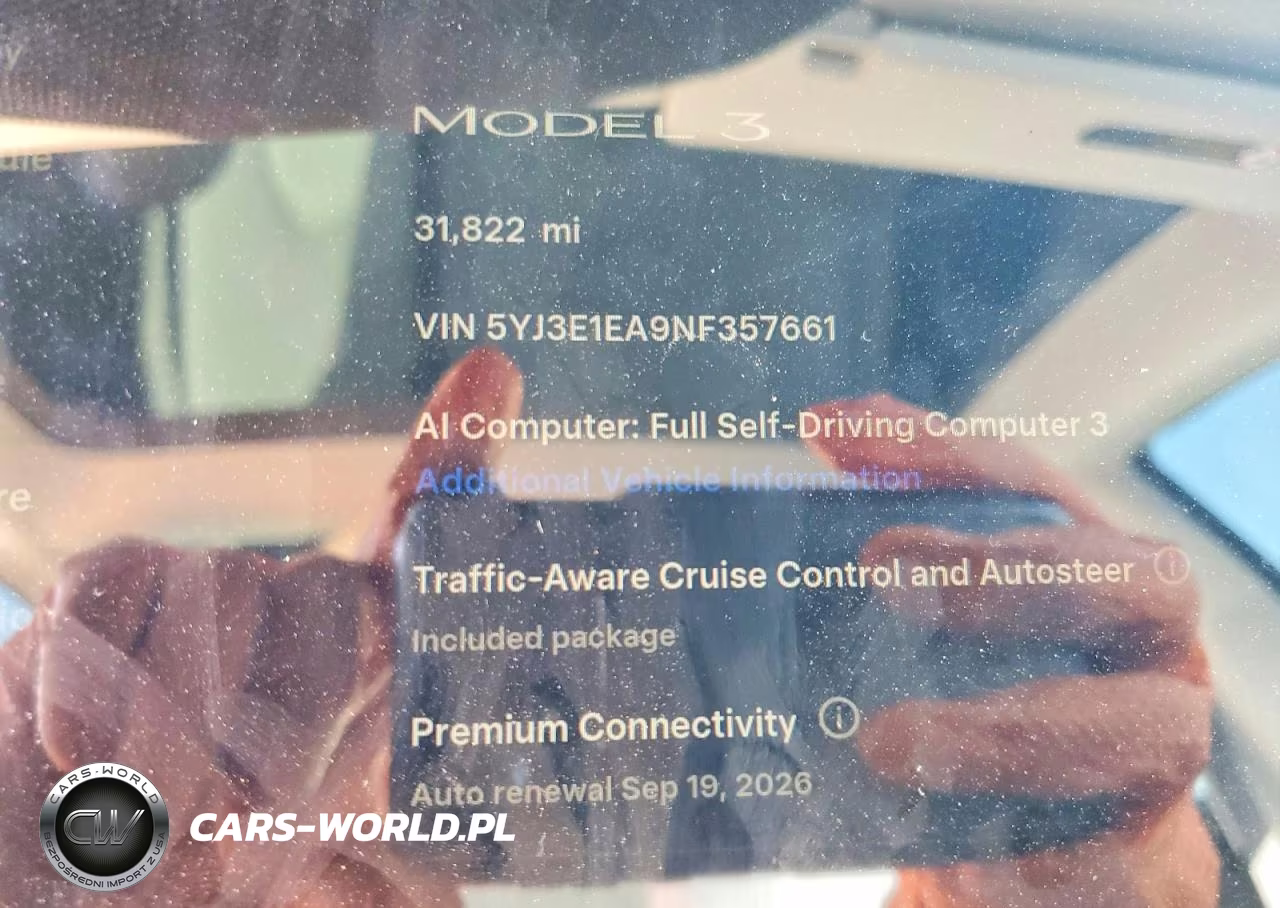 2022 Tesla Model 3 VIN:5YJ3E1EA9NF357661 - 9