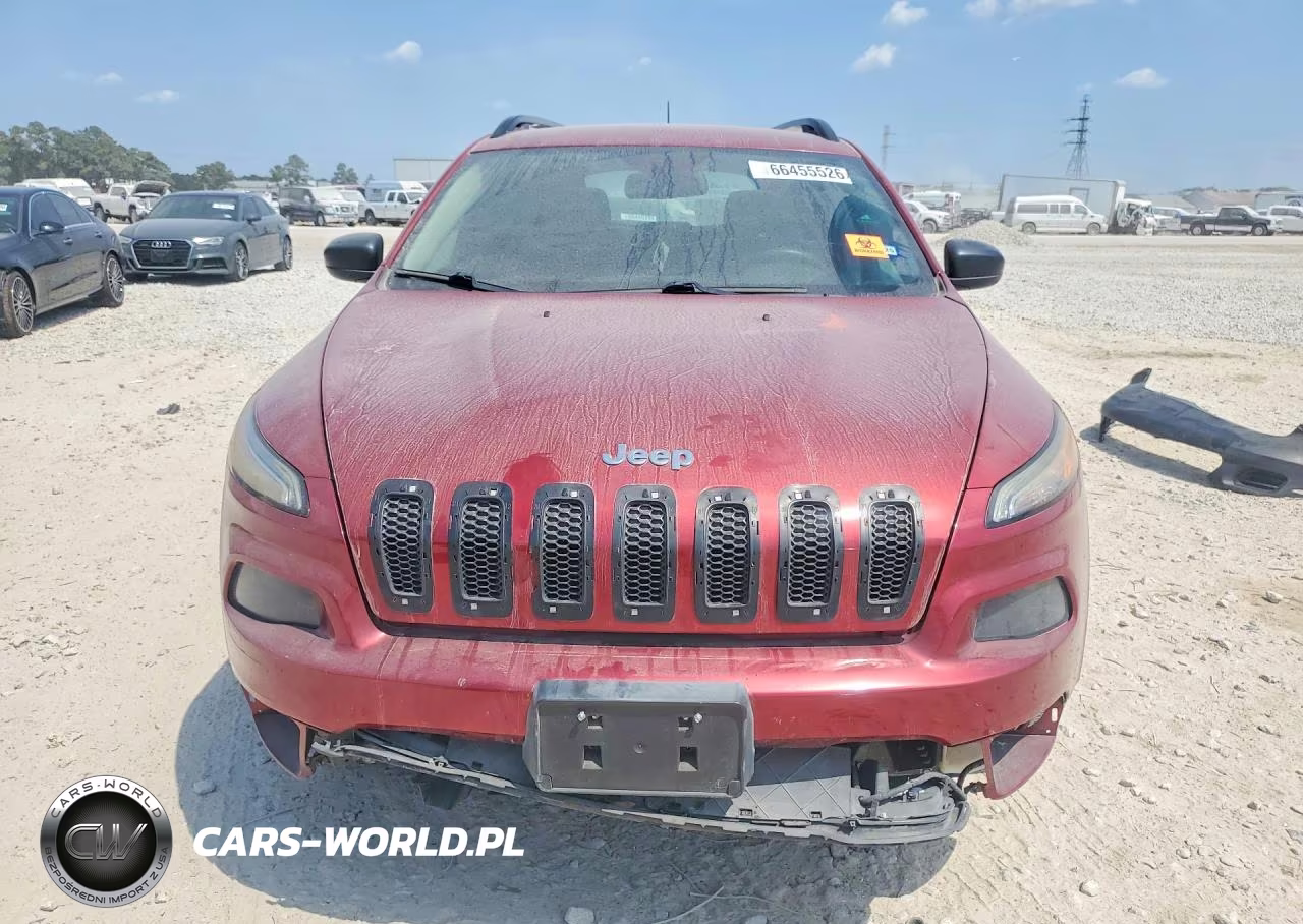 2015 Jeep Cherokee Sport VIN:1C4PJLAB8FW760325 - 5