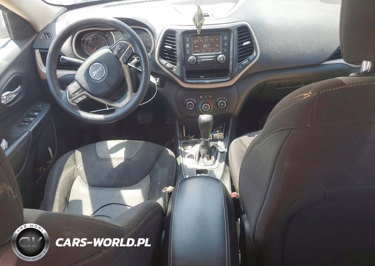 2015 Jeep Cherokee Sport VIN:1C4PJLAB8FW760325 - 8