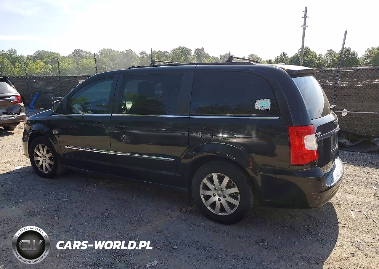 2015 Chrysler Town & Country Touring VIN:2C4RC1BG7FR619790 - 2