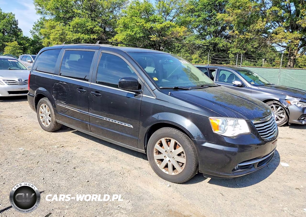 2015 Chrysler Town & Country Touring VIN:2C4RC1BG7FR619790 - 4