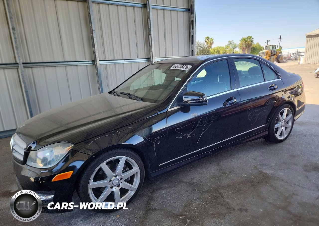 2013 Mercedes-Benz C 250 VIN:WDDGF4HB0DR242790 - 1