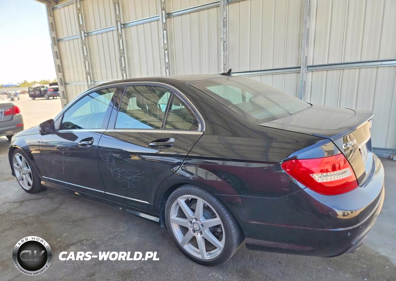 2013 Mercedes-Benz C 250 VIN:WDDGF4HB0DR242790 - 2