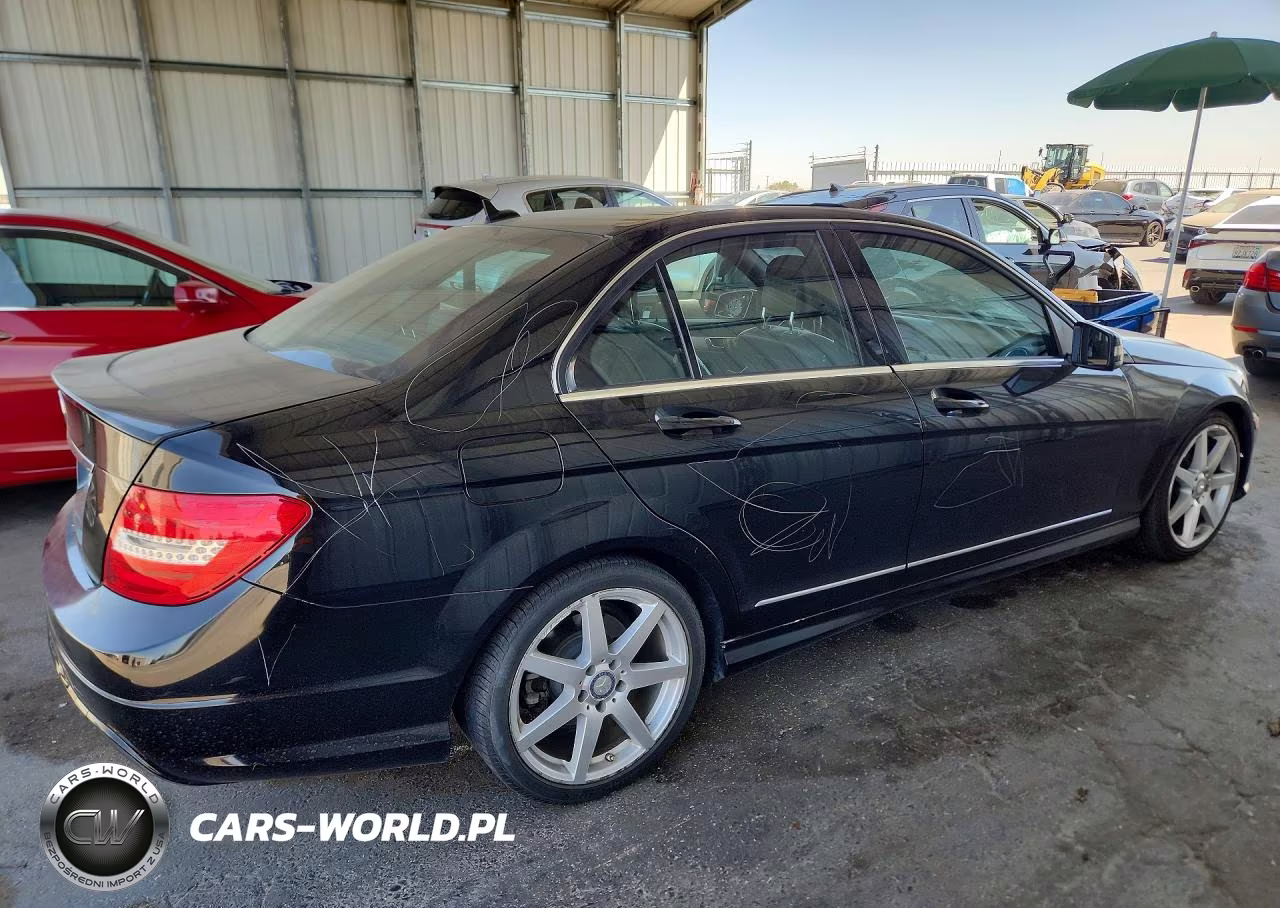 2013 Mercedes-Benz C 250 VIN:WDDGF4HB0DR242790 - 3