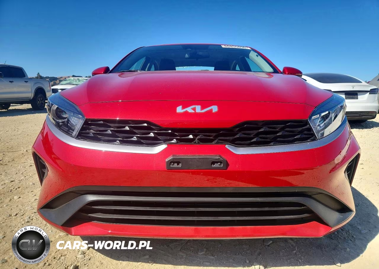 2023 Kia Forte Lxs VIN:3KPF24AD7PE628393 - 5