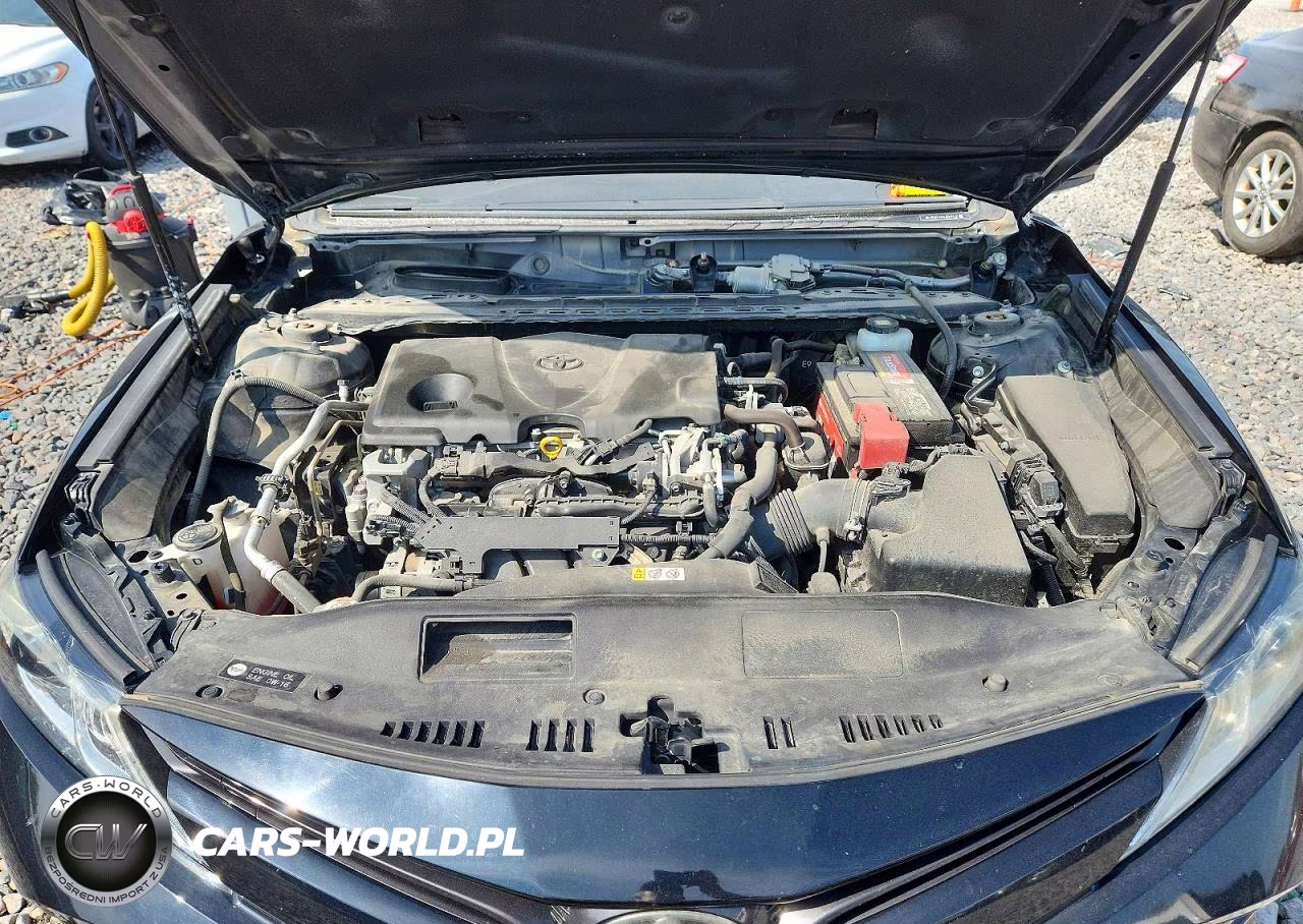 2018 Toyota Camry Le VIN:JTNB11HK6J3047112 - 11
