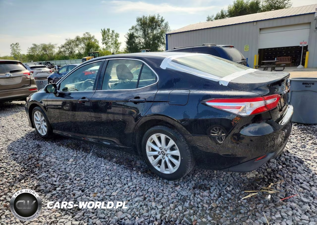 2018 Toyota Camry Le VIN:JTNB11HK6J3047112 - 2