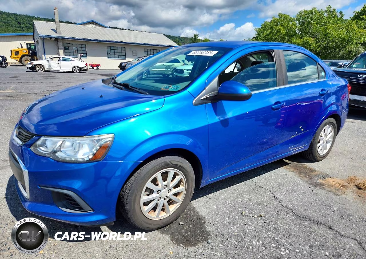 2017 Chevrolet Sonic Lt – zdjęcie 1 z 12
