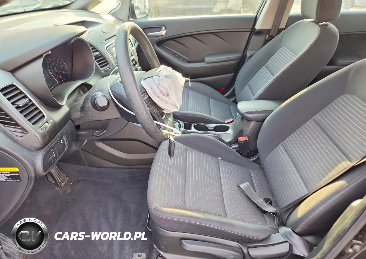 2017 Kia Forte Lx VIN:3KPFL4A74HE124361 - 7