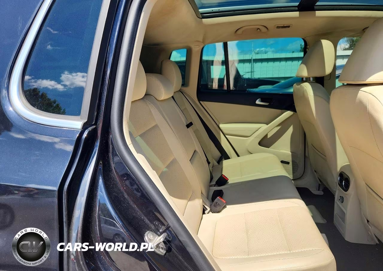 2014 Volkswagen Tiguan S VIN:WVGAV3AX1EW545885 - 10