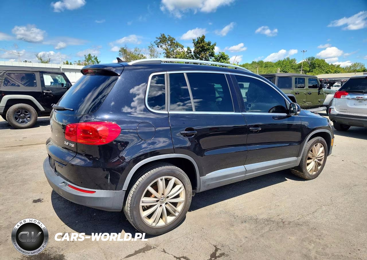 2014 Volkswagen Tiguan S VIN:WVGAV3AX1EW545885 - 3