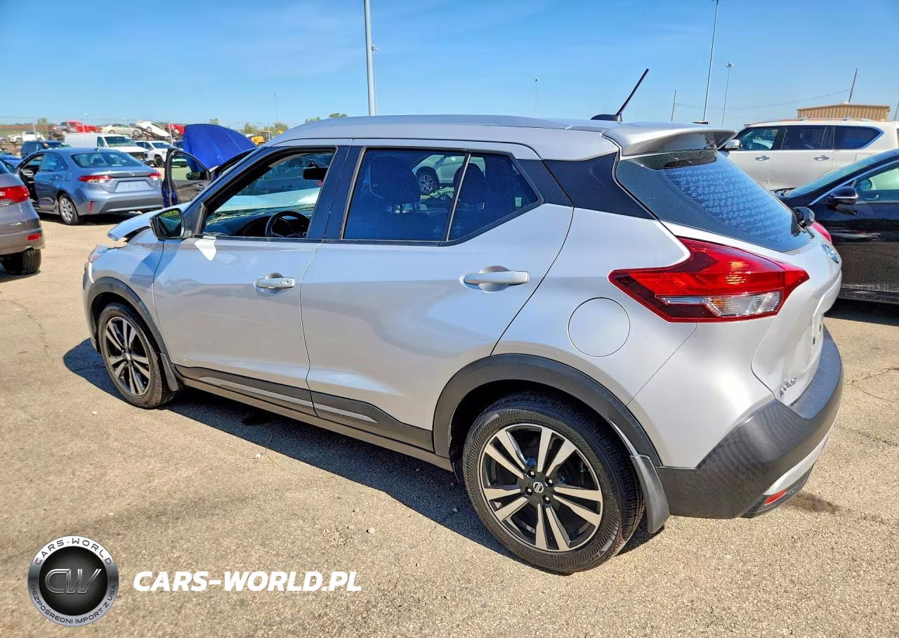 2019 Nissan Kicks Sr VIN:3N1CP5CU6KL568573 - 2