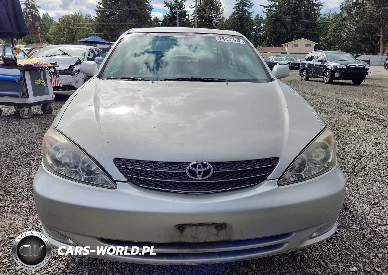 2003 Toyota Camry Xle VIN:4T1BE32K93U771575 - 5