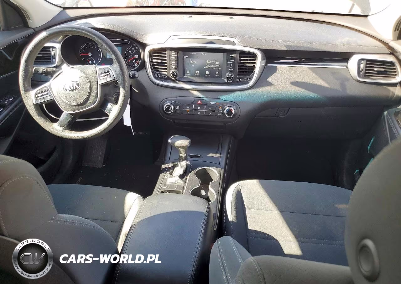 2019 Kia Sorento L VIN:5XYPG4A37KG586753 - 8