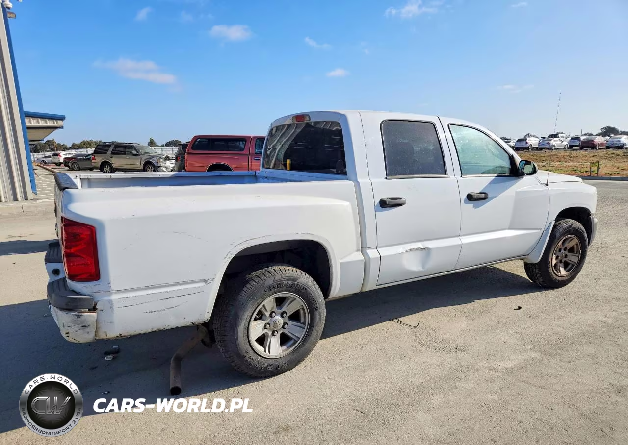 2008 Dodge Dakota Sxt VIN:1D7HE38K88S569969 - 3