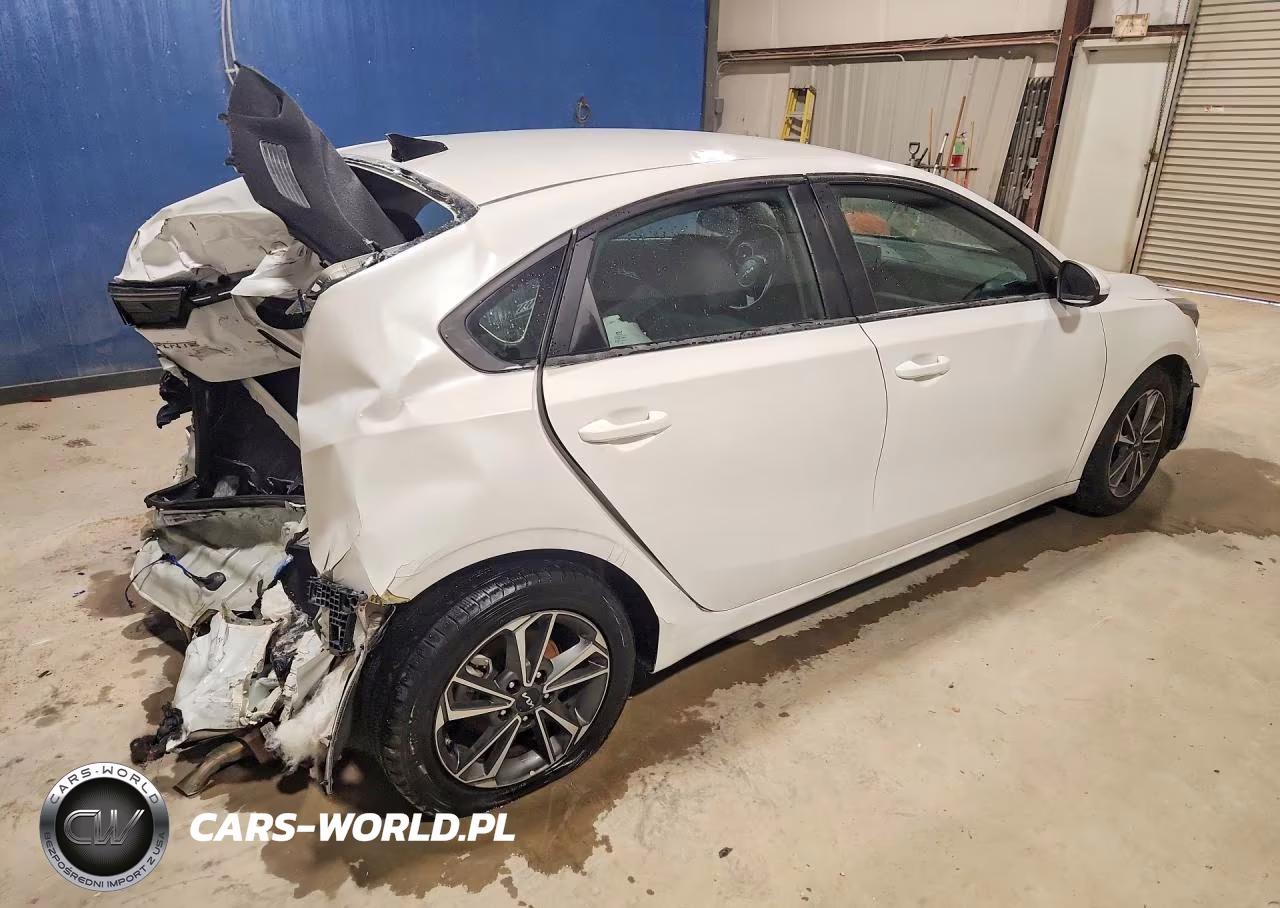 2023 Kia Forte Lxs VIN:3KPF24AD6PE530455 - 3