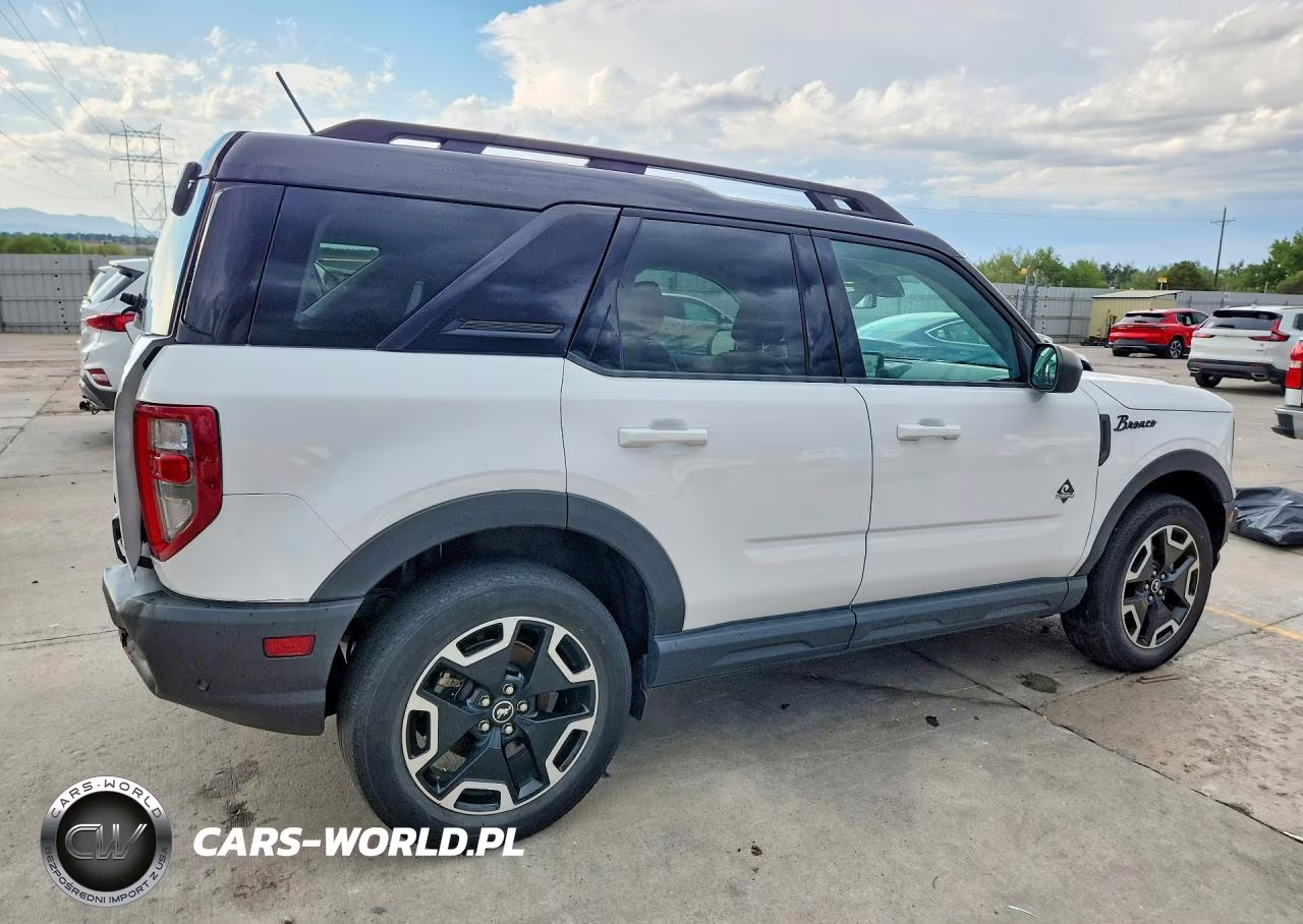 2022 Ford Bronco Sport Outer Banks VIN:3FMCR9C61NRE30713 - 3