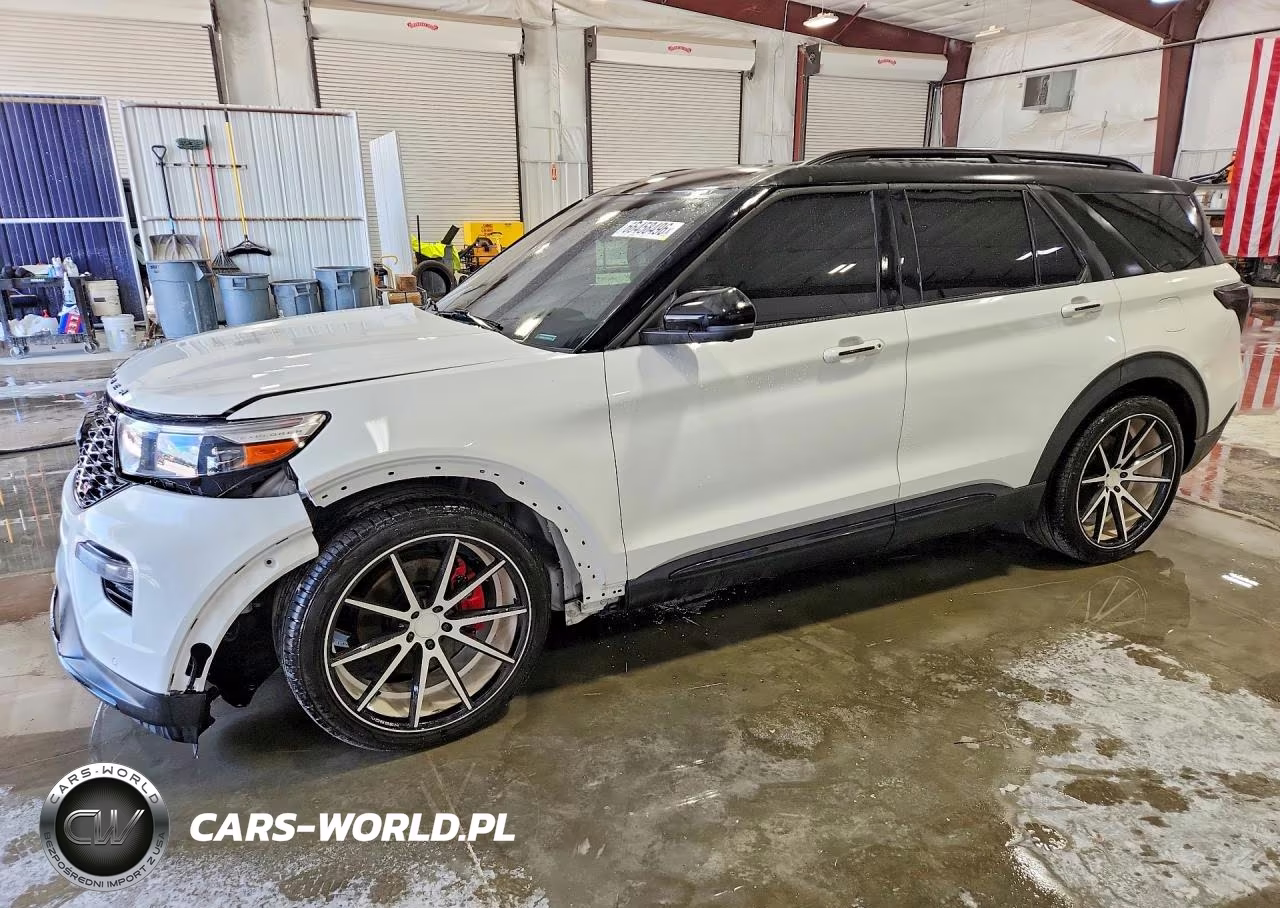 2023 Ford Explorer St