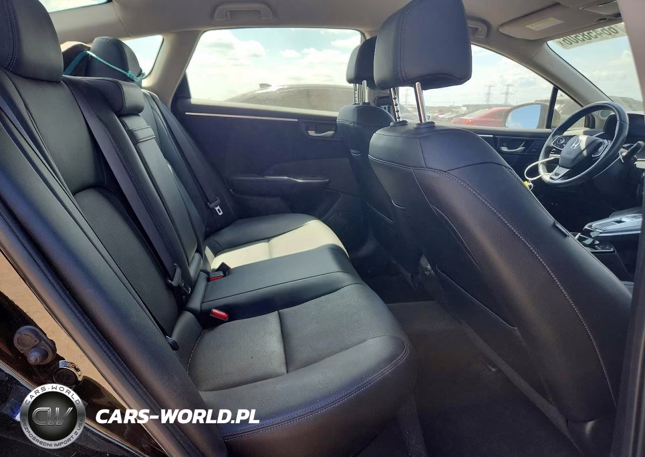 2018 Honda Clarity Touring VIN:JHMZC5F35JC000930 - 10