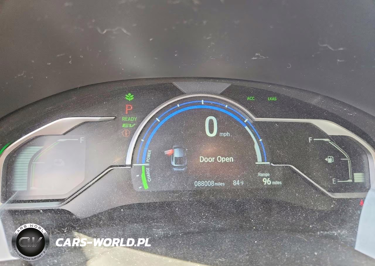 2018 Honda Clarity Touring VIN:JHMZC5F35JC000930 - 9