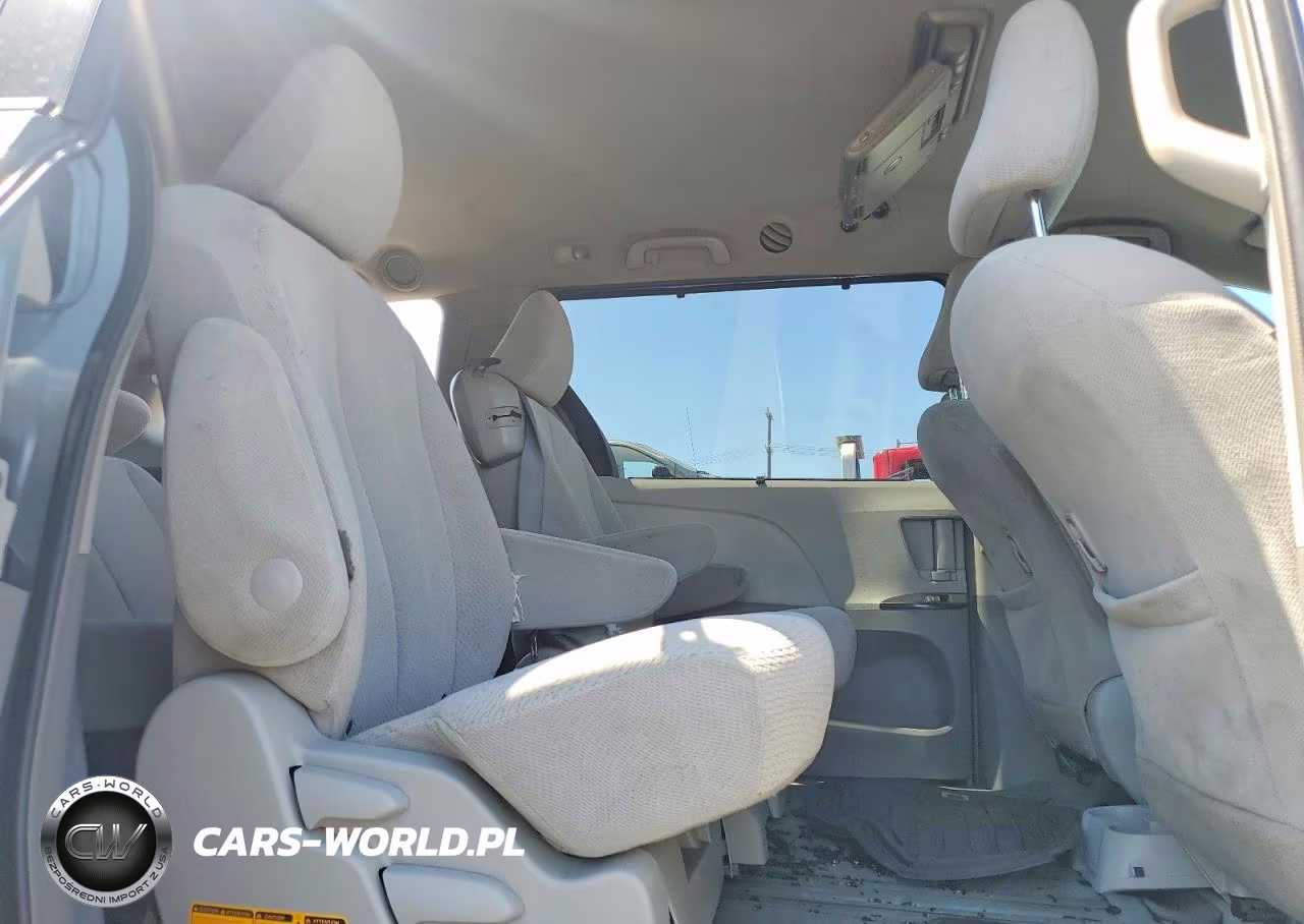 2011 Toyota Sienna Le VIN:5TDKK3DC5BS128999 - 11