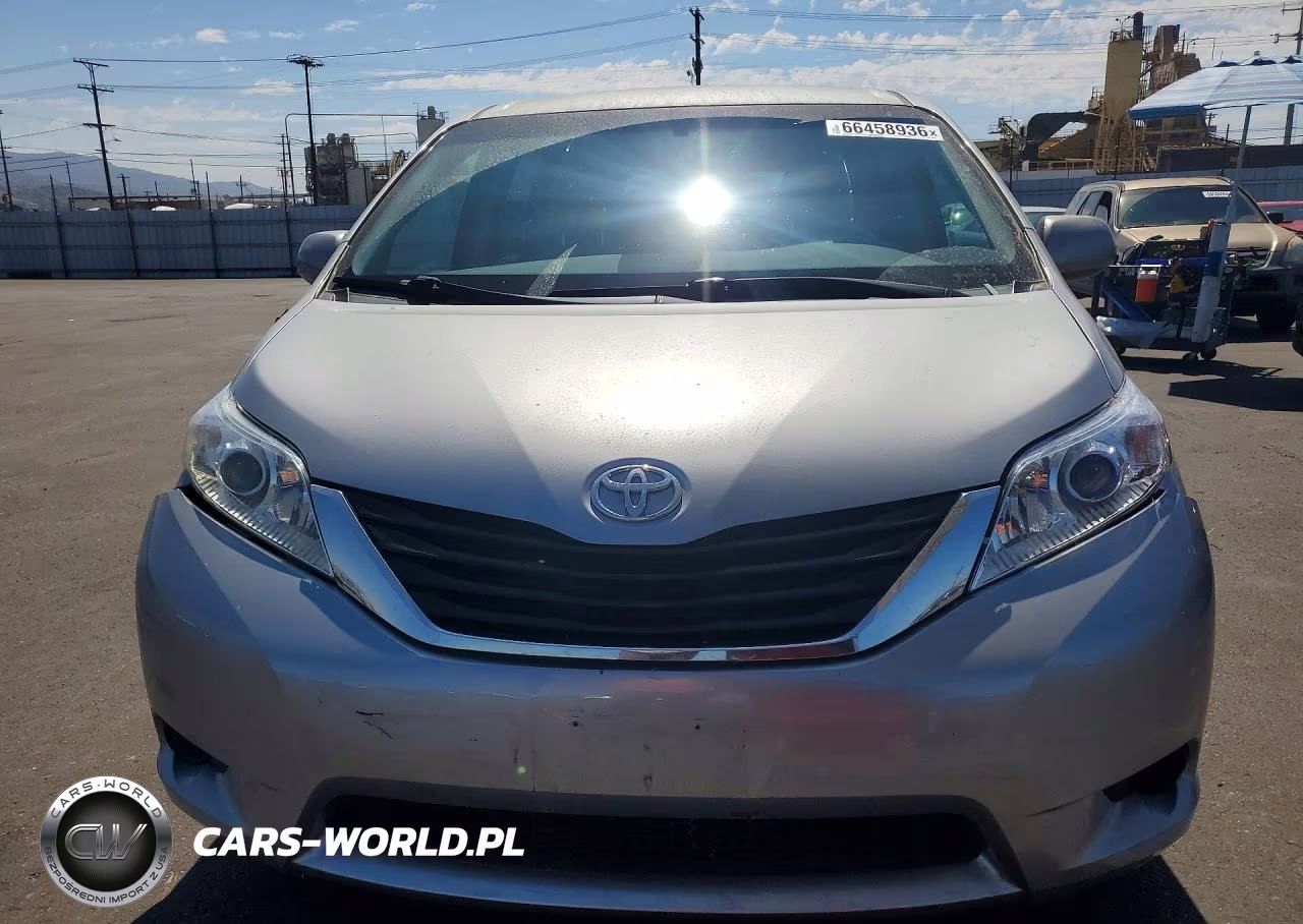 2011 Toyota Sienna Le VIN:5TDKK3DC5BS128999 - 5
