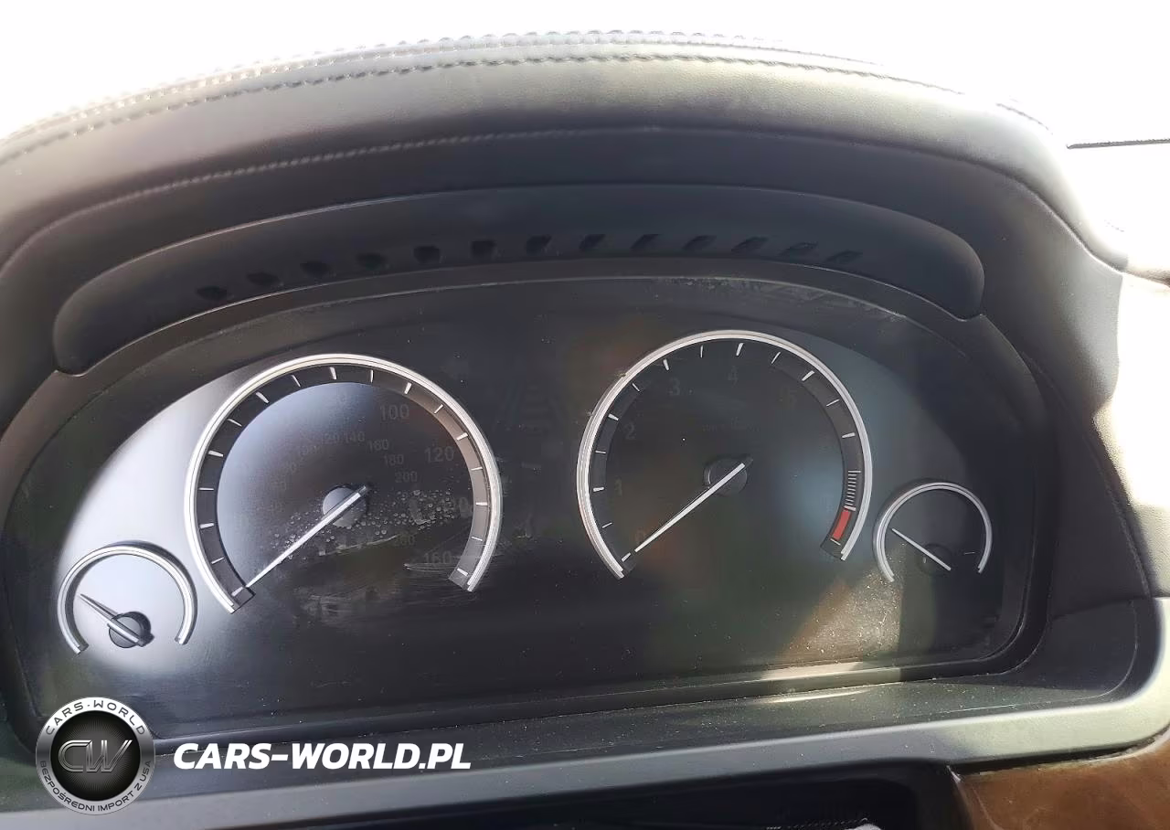 2013 BMW 750 Xi VIN:WBAYB6C57DC998107 - 9