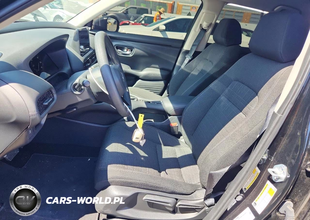 2026 Honda Hr-V Lx VIN:3CZRZ1H32TM737889 - 7