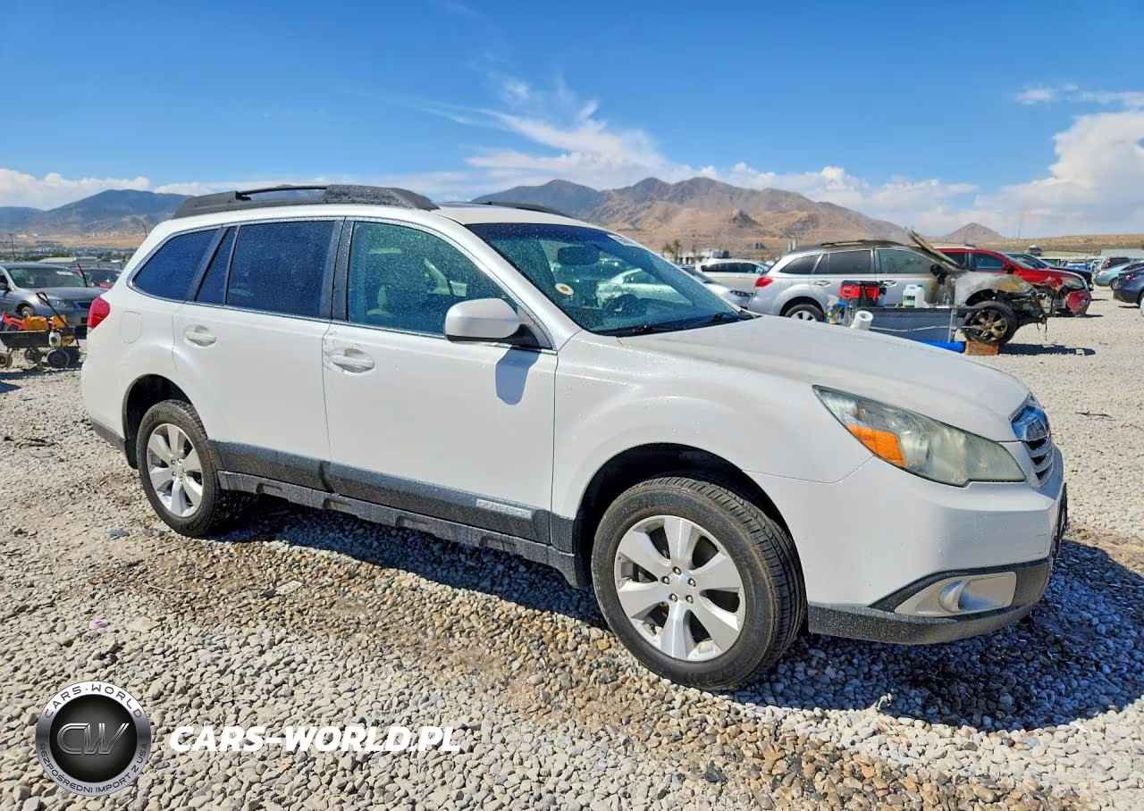 2012 Subaru Outback 3.6R Premium VIN:4S4BRDHC4C2226650 - 4