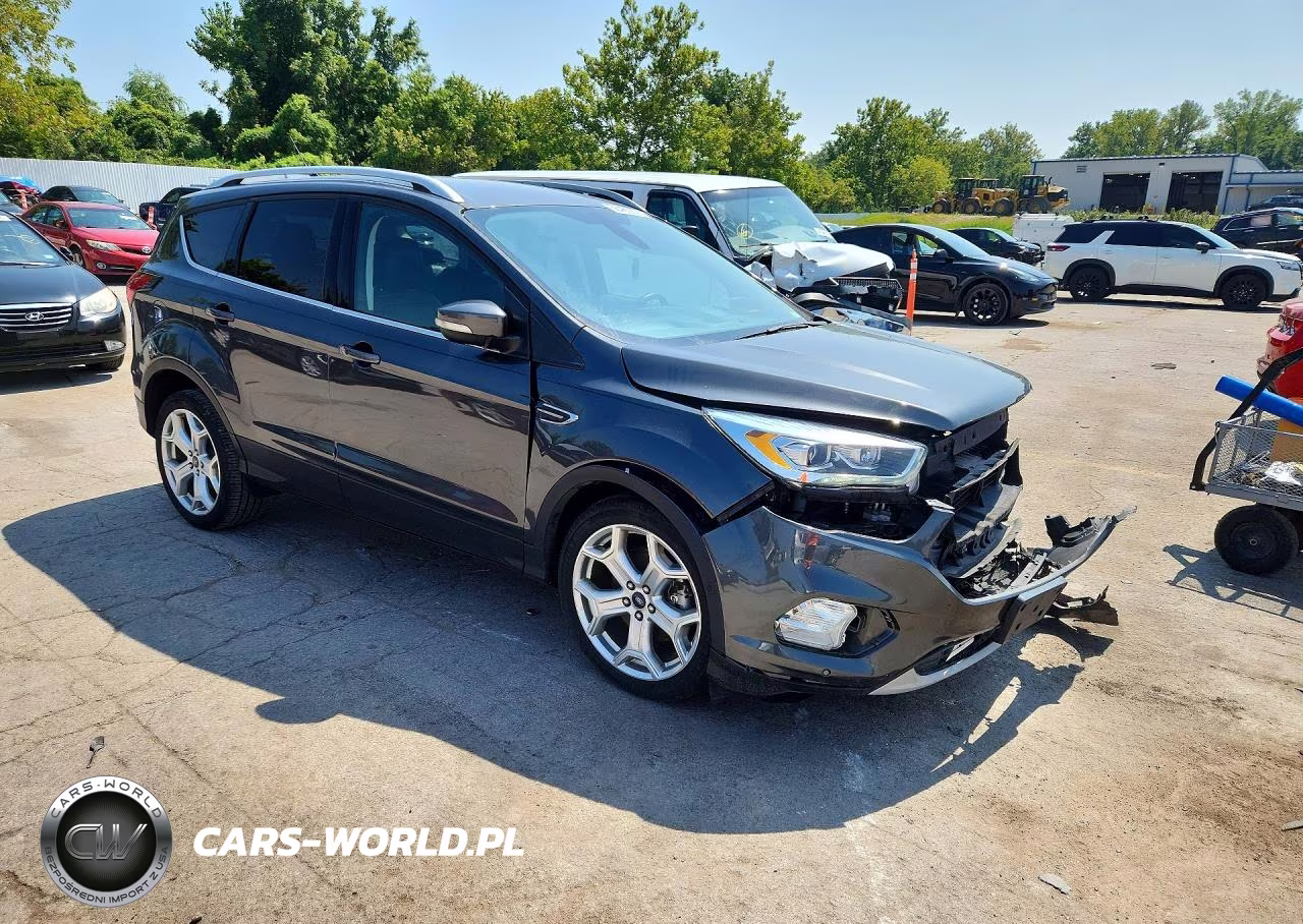 2019 Ford Escape Titanium VIN:1FMCU0J97KUC03473 - 4