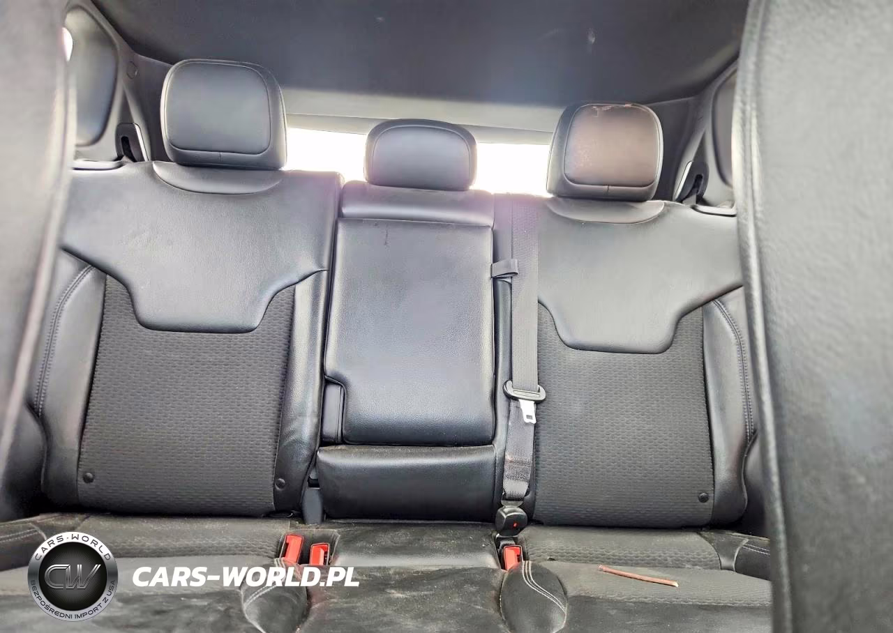 2023 Jeep Compass Latitude VIN:3C4NJDBN5PT536829 - 10